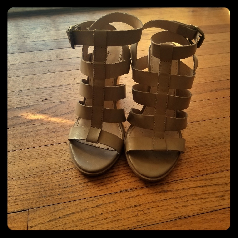 Sandal